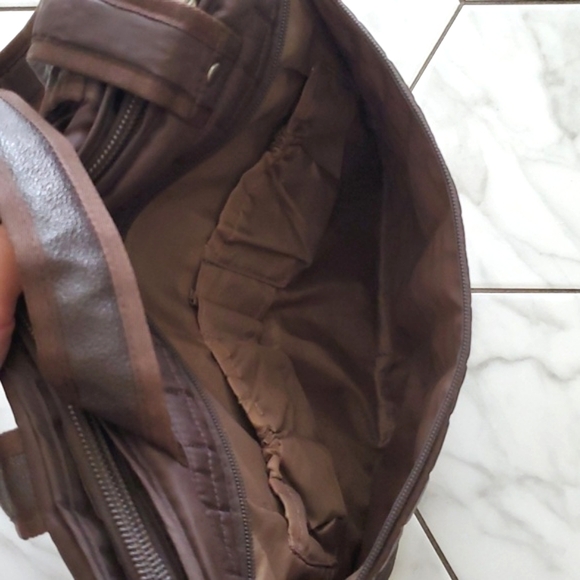 Lug Taxicab in Brown - Picture 9 of 10